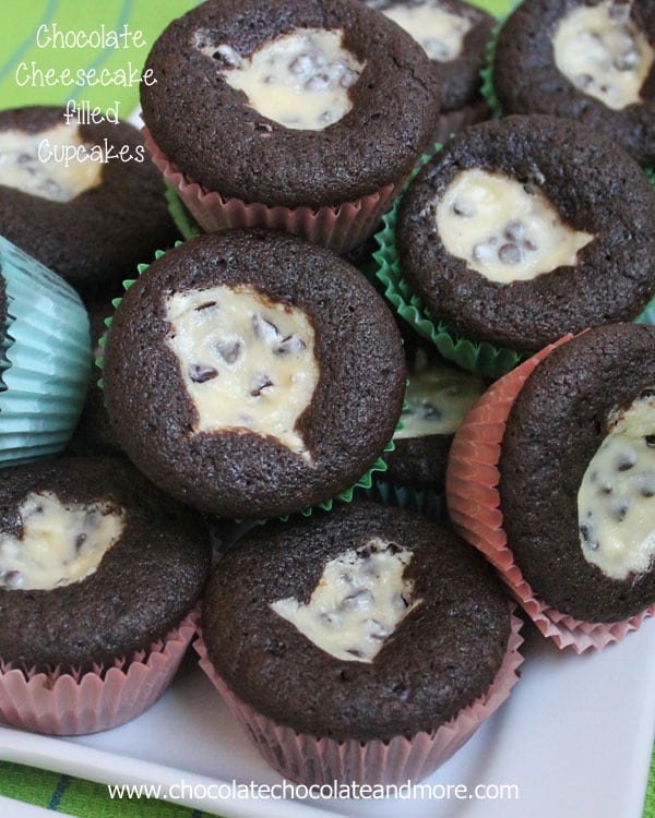 Cheesecake Filled Chocolate Cupcakes Cheesecake Filled Chocolate Cupcakes