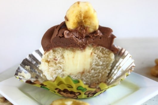 Chocolate Banana Cupcakes with Filling Chocolate Banana Cupcakes with Filling