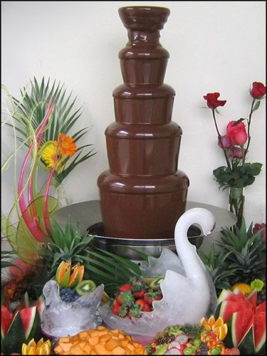 Chocolate Wedding Cakes with Fountains