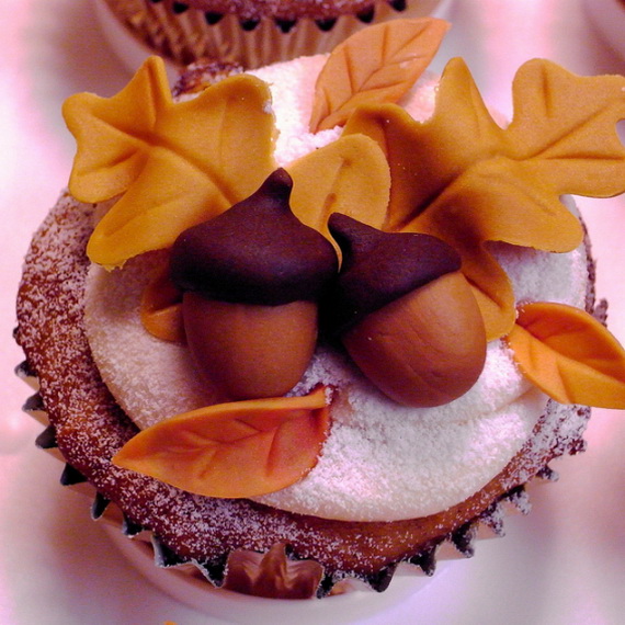 Cupcake Fall Leaves and Acorns