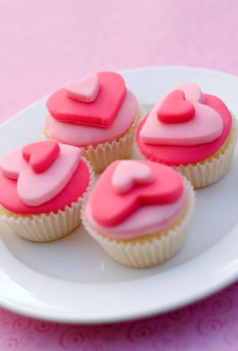 Cupcake with Fondant Hearts