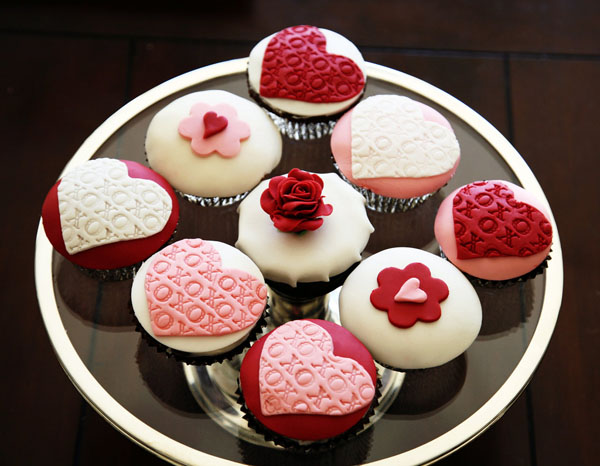 Cute Valentine's Day Cupcakes Cute Valentine's Day Cupcakes