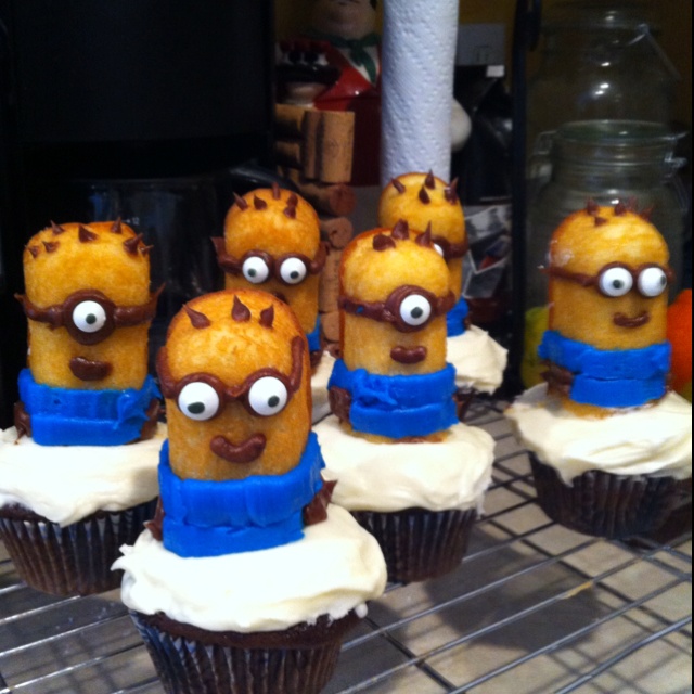 Despicable Me Minion Twinkie Cupcakes