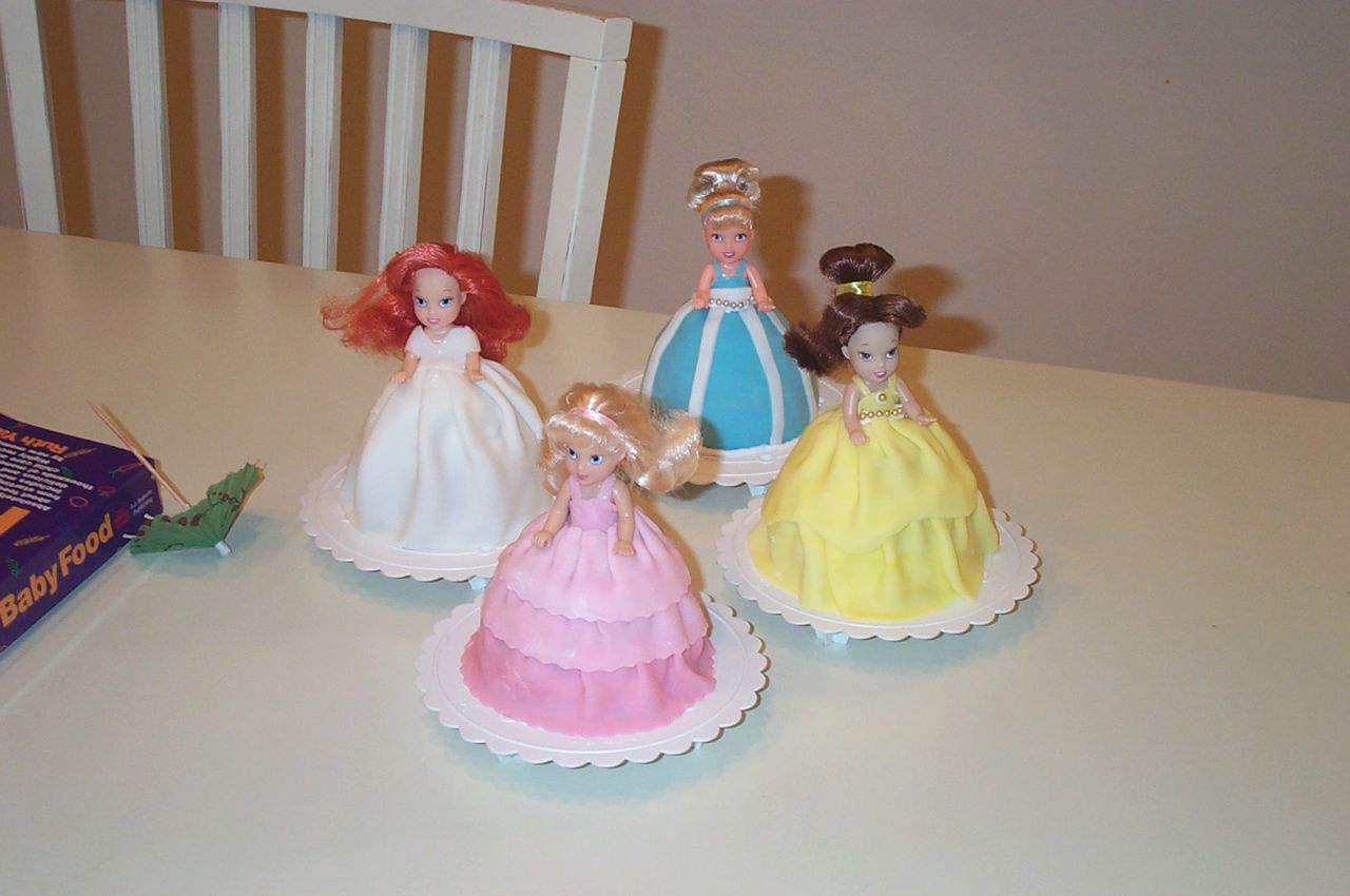 9 Photos of Princess Mini Dolls Cakes 9 Photos of Princess Mini Dolls Cakes