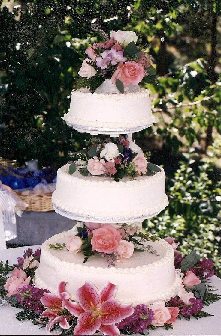 Floating Wedding Cake Ideas