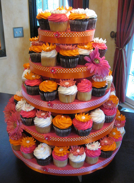 Flower Wedding Cake with Cupcakes Tower