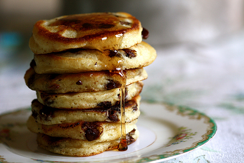 Friday Eats: Milk Chocolate Chip Buttermilk Pancakes «ThirtySevenWest - Creative