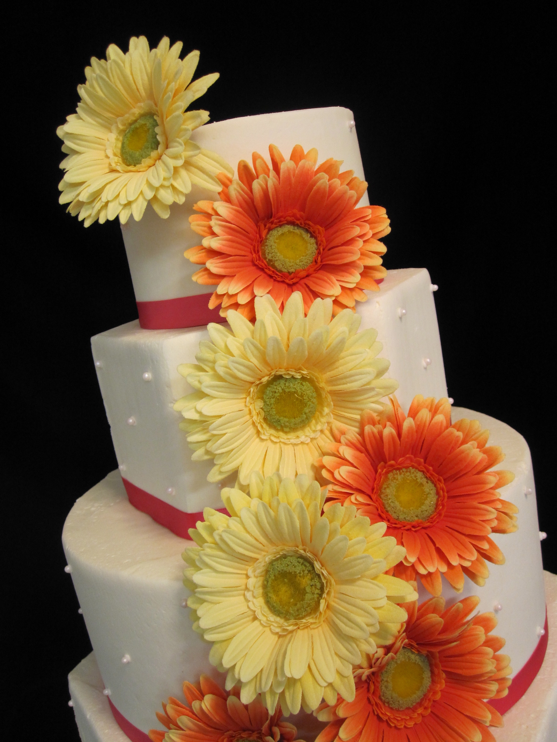 Gerber Daisy Wedding Cake