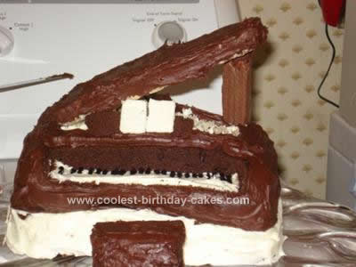 Grand Piano Birthday Cake