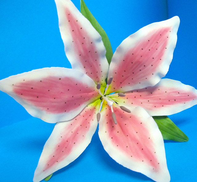 Gum Paste Stargazer Lily Flower