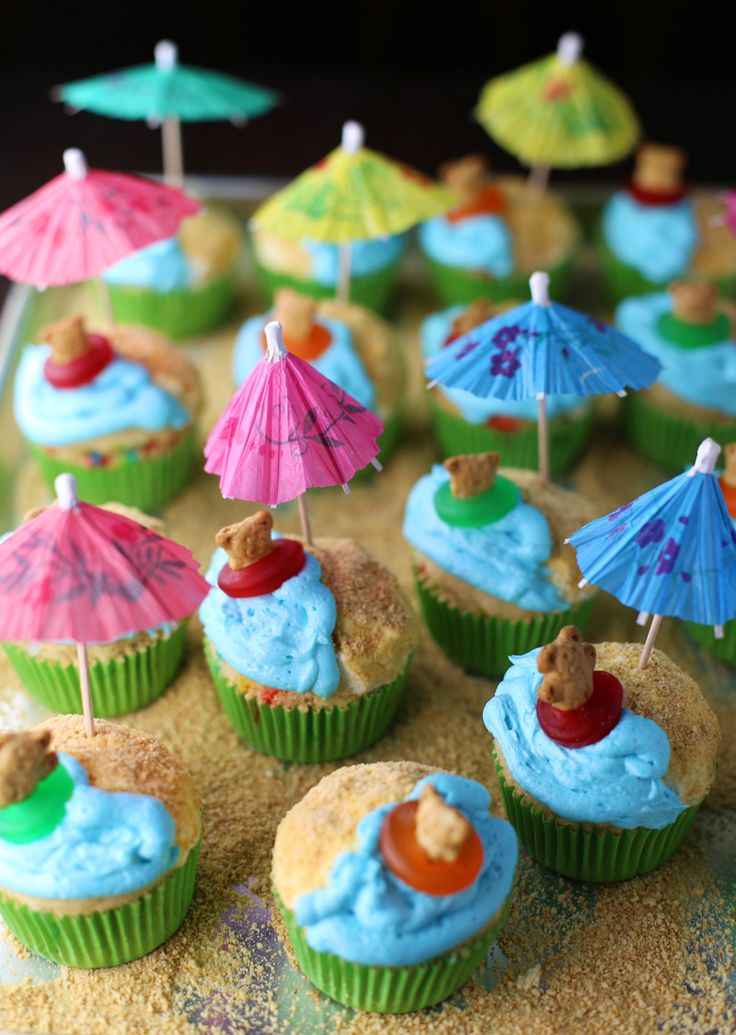 Hawaiian Cupcake Cakes