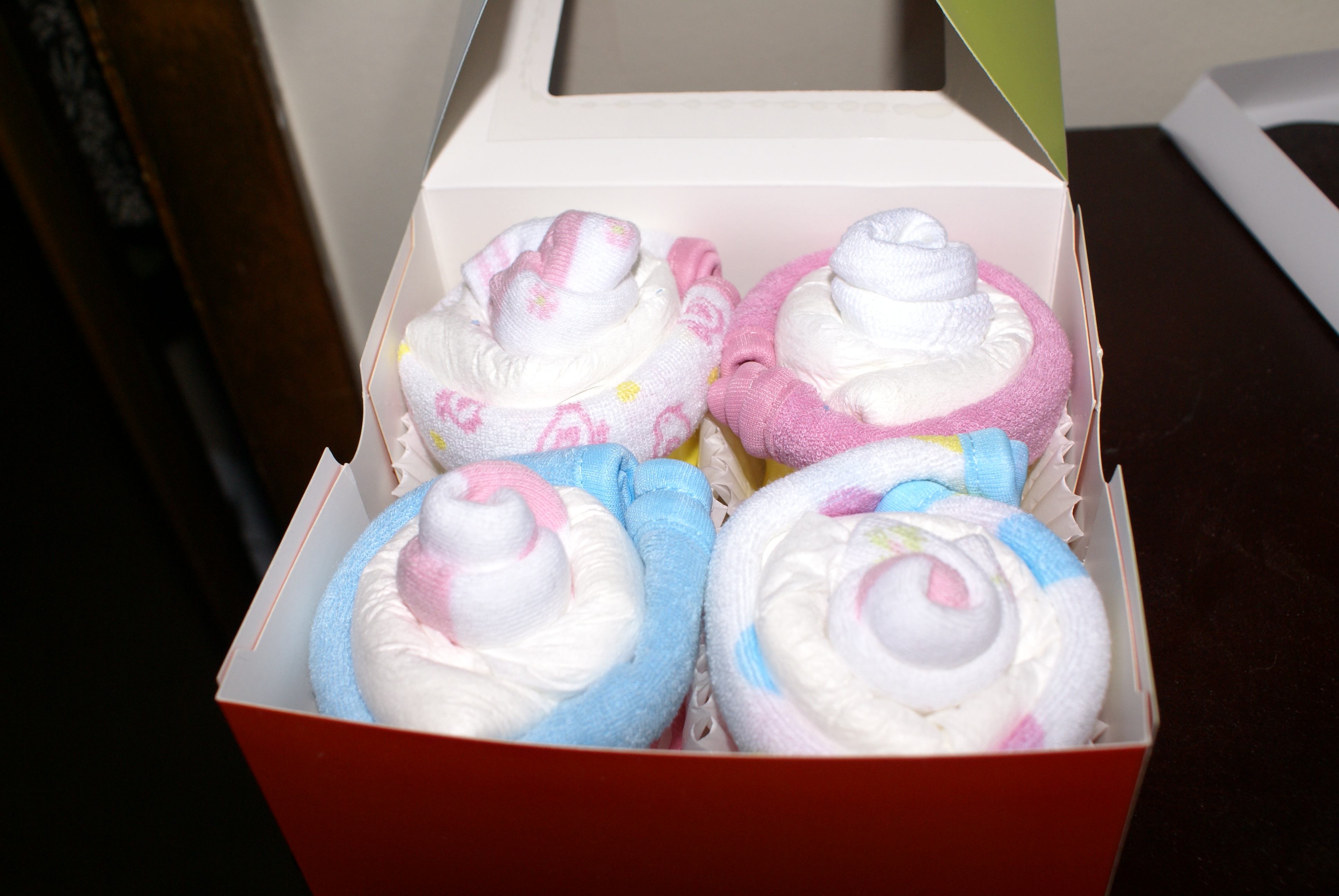 How to Make Baby Diaper Cupcakes