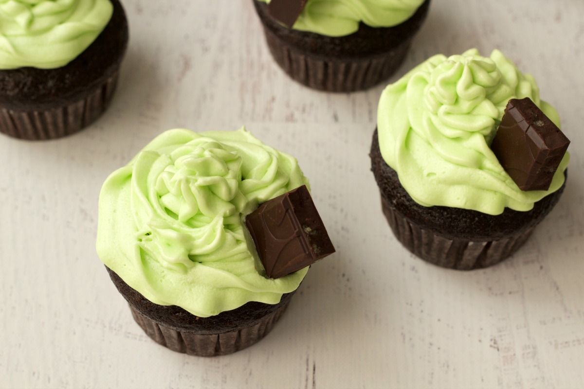 Mint Chocolate Cupcakes with Buttercream Mint Chocolate Cupcakes with Buttercream