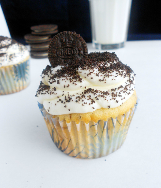 Oreo Cookies and Cream Cupcakes