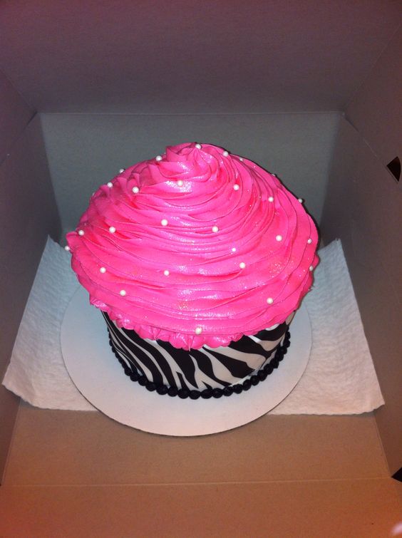 Pink Giant Cupcake Cake Pink Giant Cupcake Cake