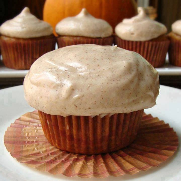 Pumpkin Cinnamon Cupcakes with Cream Cheese Frosting