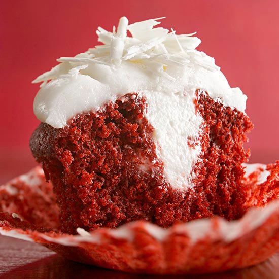 Red Velvet Cupcakes with Chocolate Filling