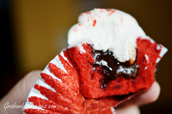 Red Velvet Cupcakes with Chocolate Filling