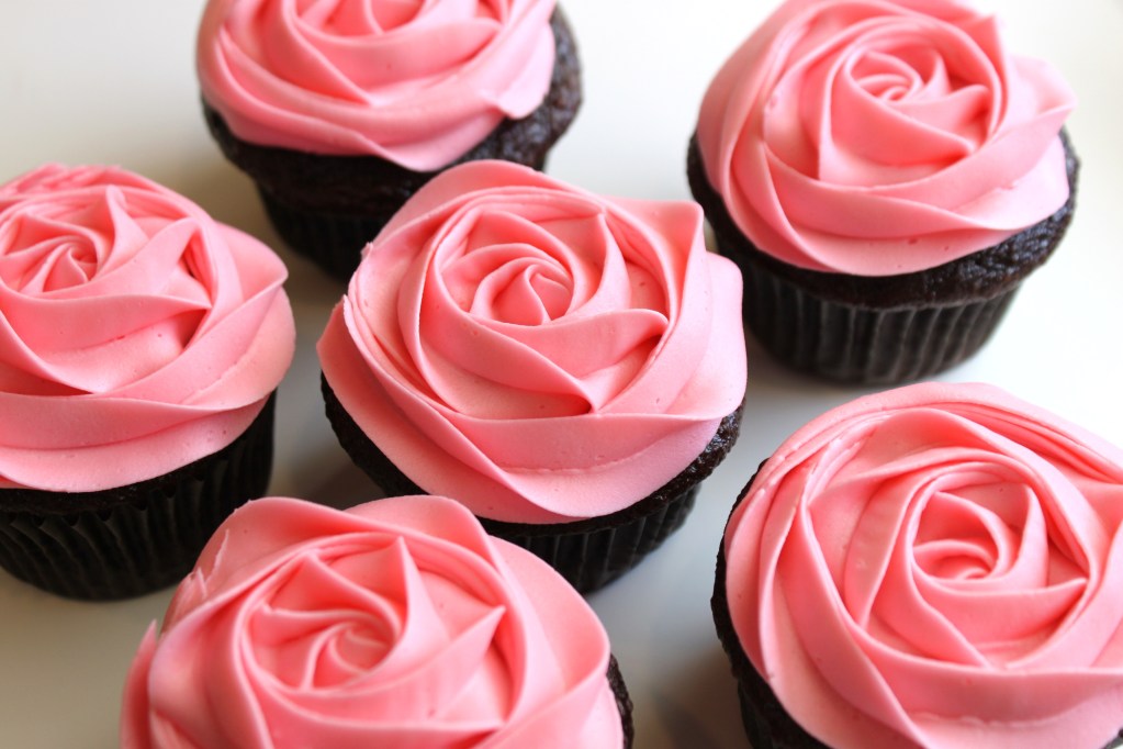 8 Photos of Valentine's Cupcakes With Roses 8 Photos of Valentine's Cupcakes With Roses