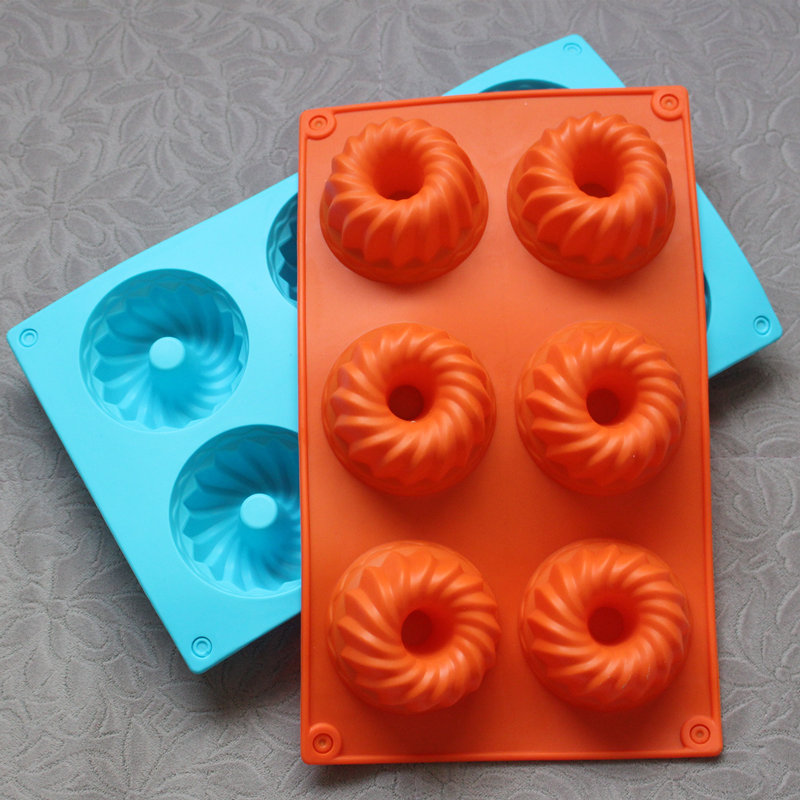 Silicone Bundt Cake Pan Mold