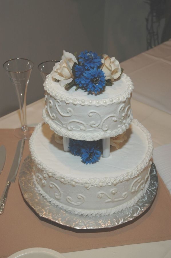 Small 2 Tier Buttercream Wedding Cakes