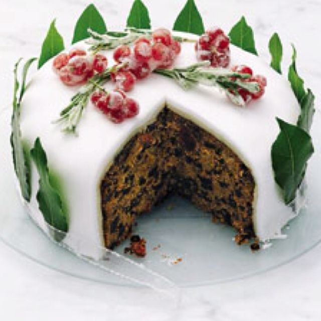 Traditional English Christmas Fruit Cake