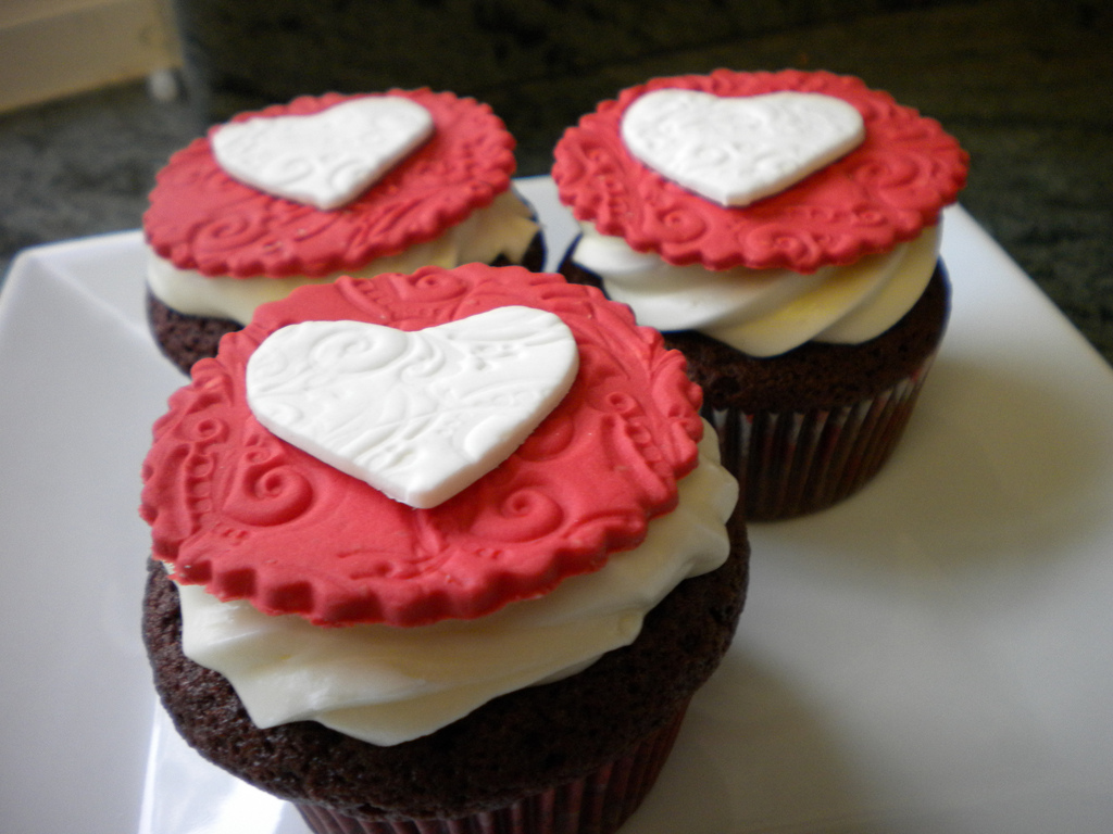 Valentine's Day Fondant Cupcake Toppers