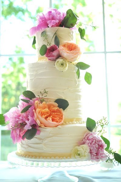 Wedding Cake Fresh Flowers