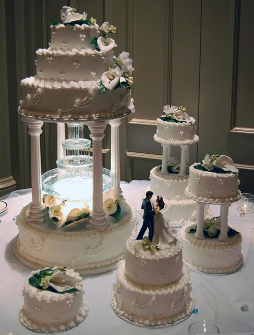 Wedding Cakes with Fountains