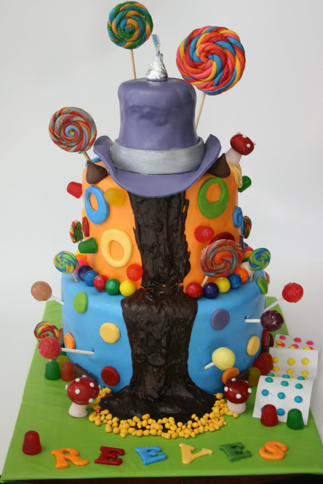 Willy Wonka Chocolate Factory Cake