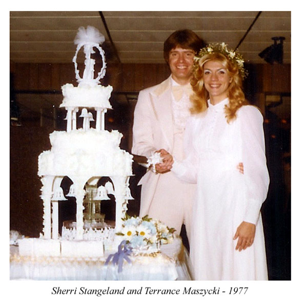 1977 Wilton Wedding Cakes