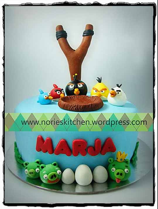 Angry Birds Cake