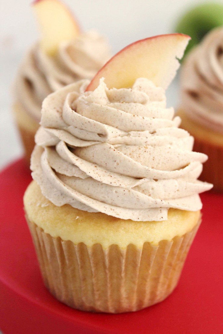 Brown Sugar Cinnamon Apple Filled Cupcakes with Buttercream Frosting