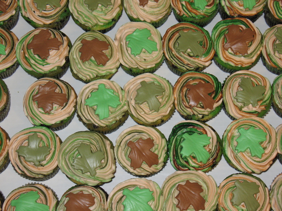 Camo Baby Shower Cupcake Ideas