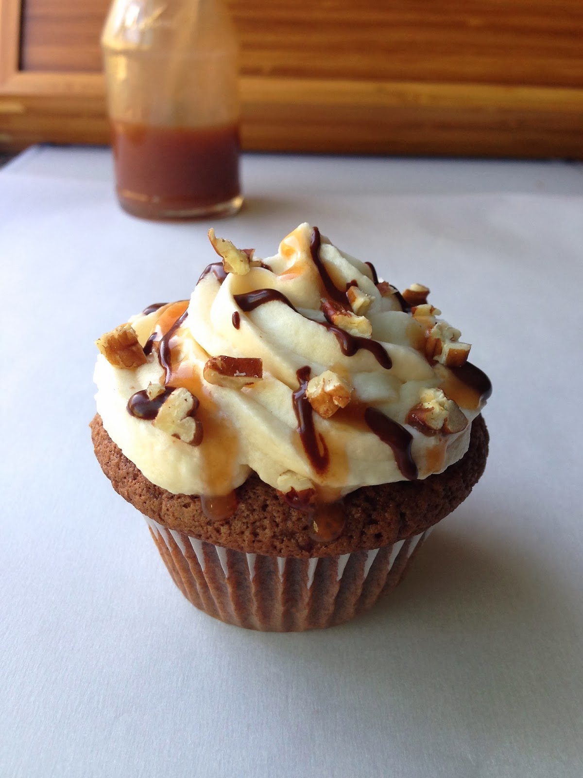 Chocolate Caramel Turtle Cupcakes