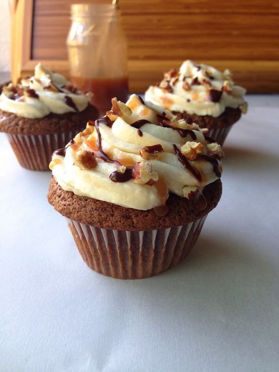 Chocolate Caramel Turtle Cupcakes