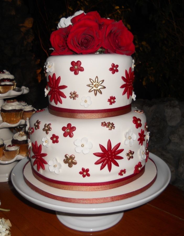 Christmas Wedding Cake