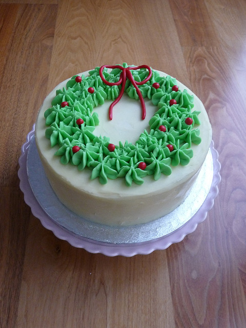 Christmas Wreath Cake Decorating Ideas