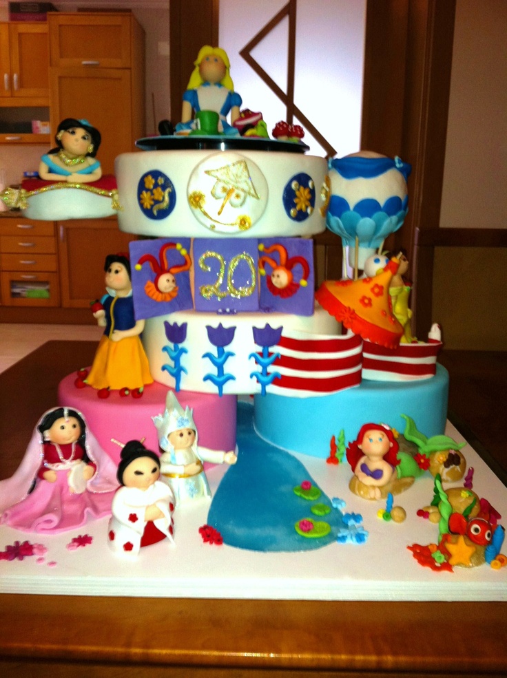 12 Photos of Disney World Themed Cakes