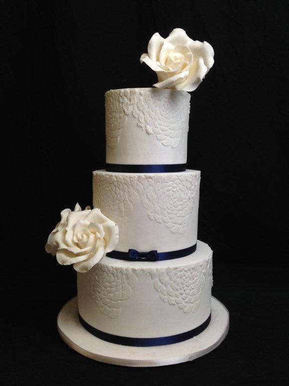 Elegant 3 Tier Cake Elegant 3 Tier Cake