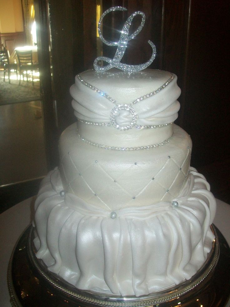 Elegant Three Tier Wedding Cake Elegant Three Tier Wedding Cake