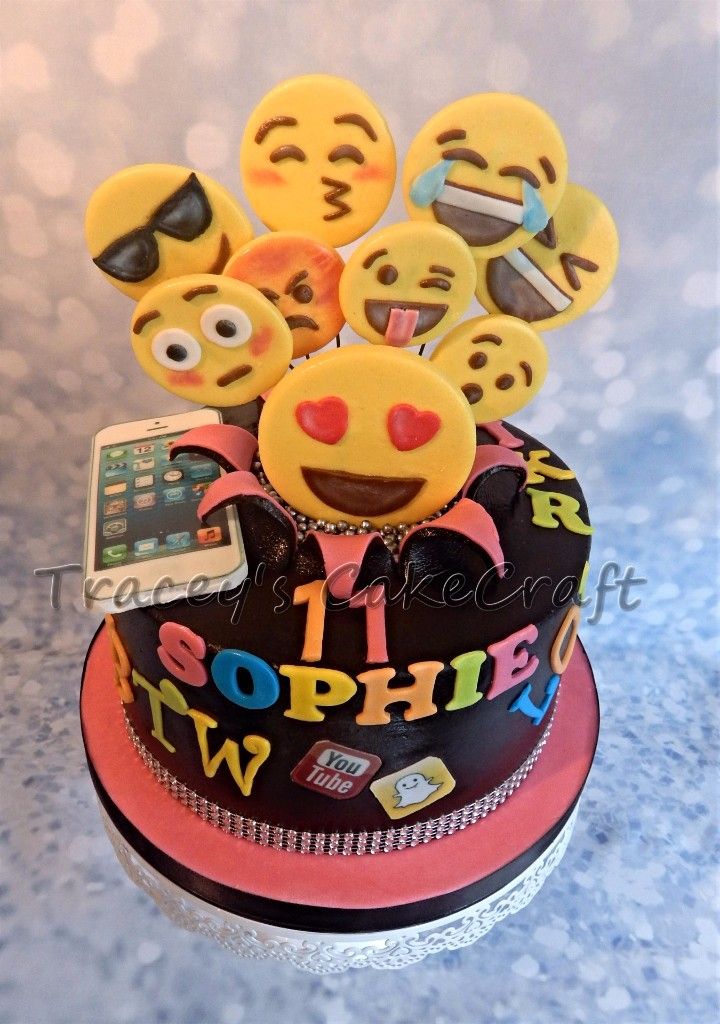 Emoji Girls Birthday Cakes