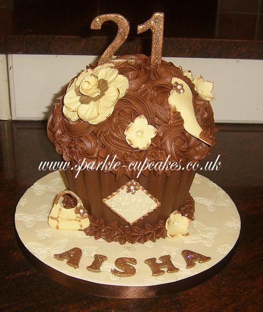Giant Cupcake with Chocolate