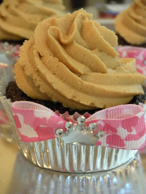 Pink Camo Baby Shower Cupcake