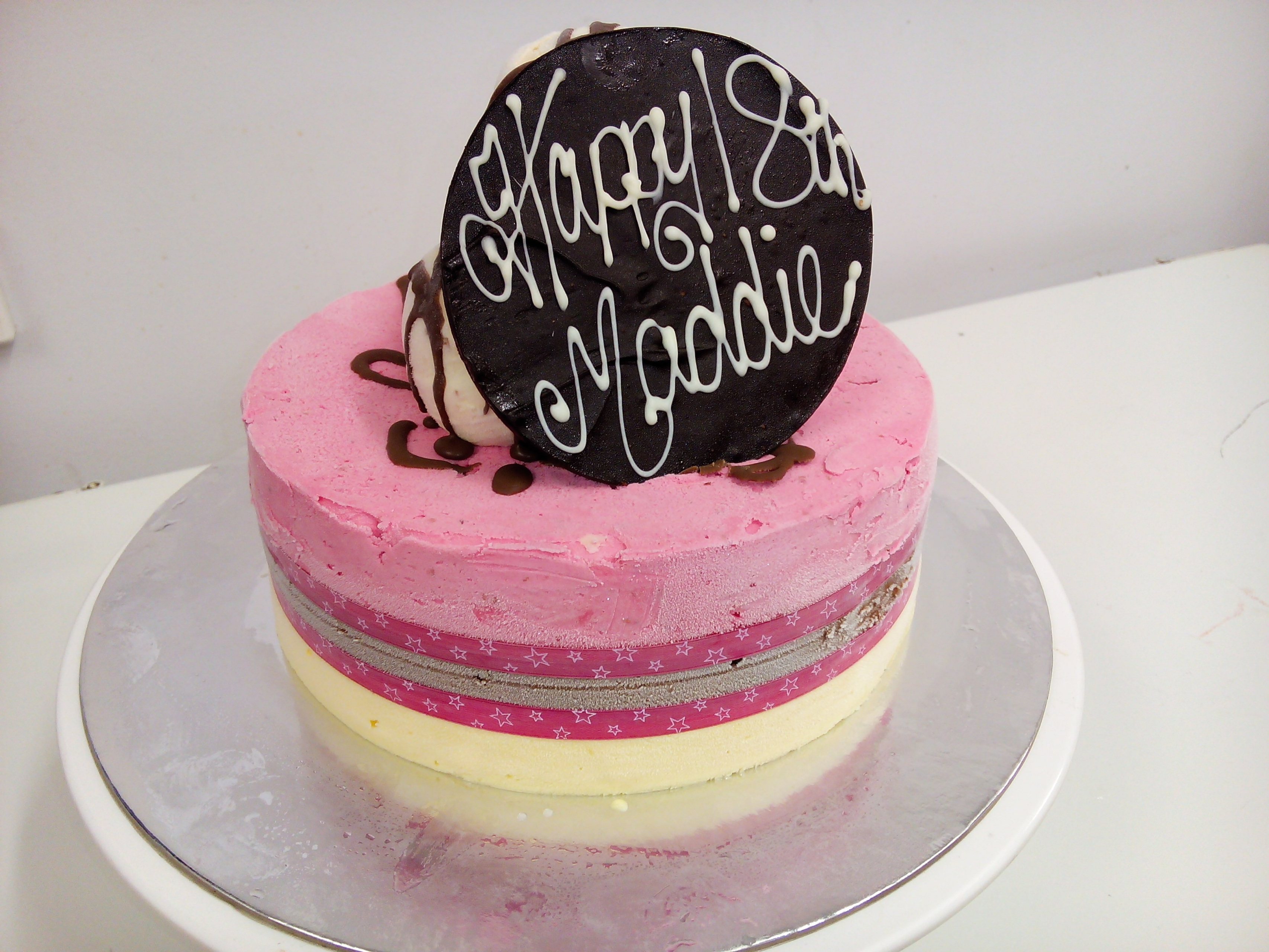 Round Layer Cake Round Layer Cake