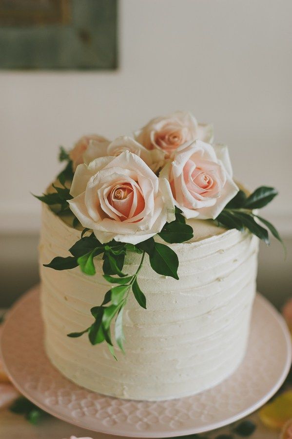 Simple One Tier Wedding Cakes