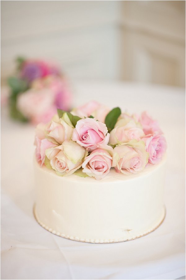 Simple One Tier Wedding Cakes