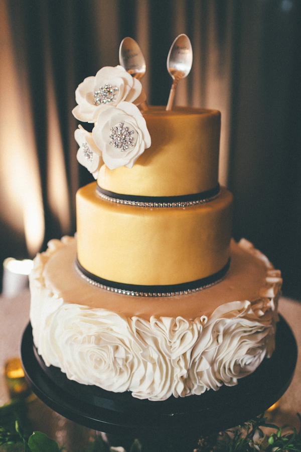 White and Gold Wedding Cake