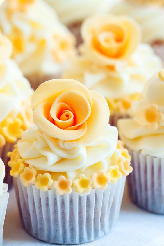 Yellow Rose Cupcakes