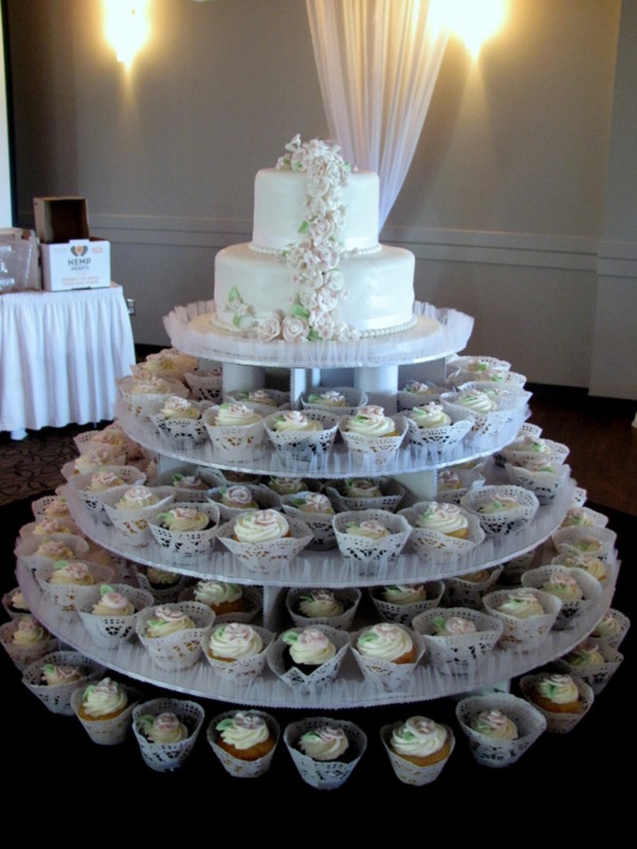 2 Tier Wedding Cakes with Cupcakes